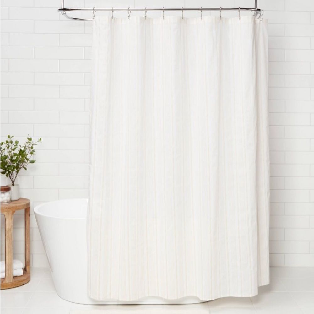 Threshold’s Shower Curtain - Picture 3 of 7
